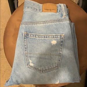 AMERICAN Eagle Mom Jeans